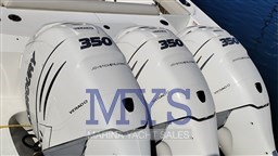 Boston Whaler 380 Outrage (74)