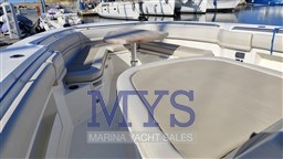 Boston Whaler 380 Outrage (13)