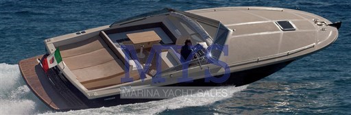 Tornado 38' Flush Deck