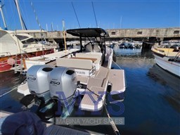 Virtue Yachts V10 Top