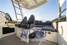 QUARKEN 27 T-TOP (20)