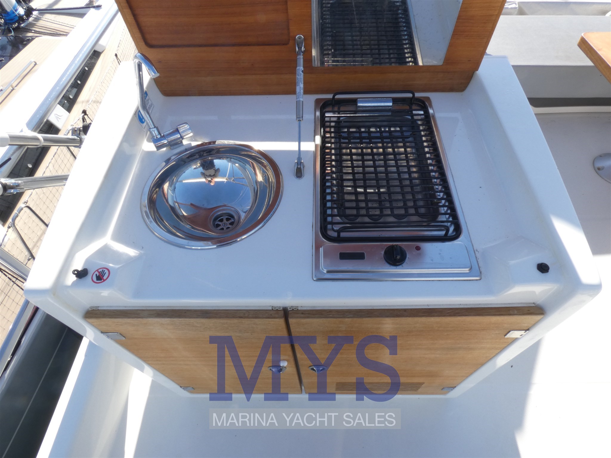 CRANCHI T43 TRAWLER (2)