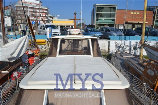 C.N. italiano porta a mare Yuppiter 30 (9)