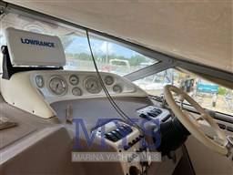 CRUSCOTTO Regal marine Commodore 2665 (11)