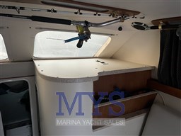 Luhrs 32 Fly (16)