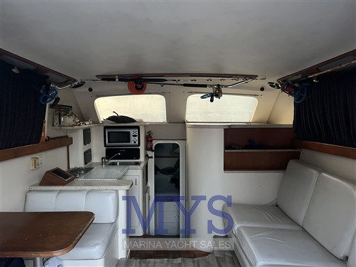 Luhrs 32 Fly (13)