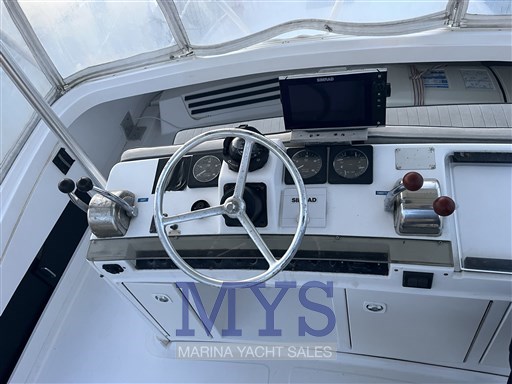 Luhrs 32 Fly (11)