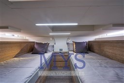 ASTONDOA 377 coupè (21)