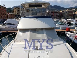 Hatteras 36 Convertible (14)