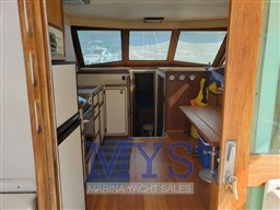 Hatteras 36 Convertible (6)