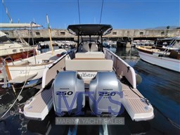 Virtue Yachts V10 Top