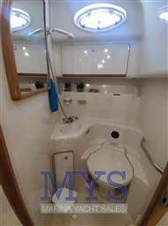 Sea Ray Sundancer 480 bagno 2