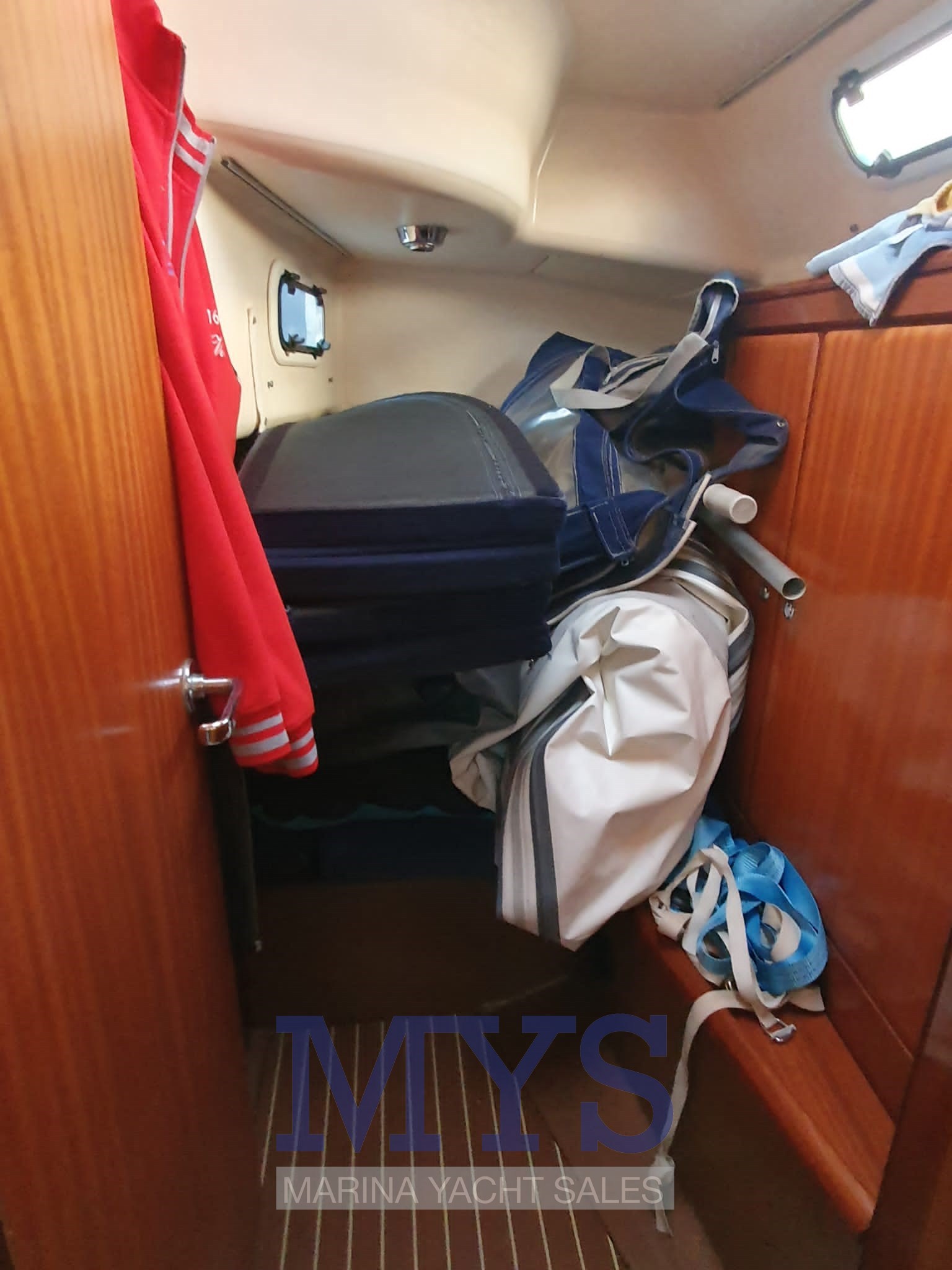 Bavaria 40 C (18)
