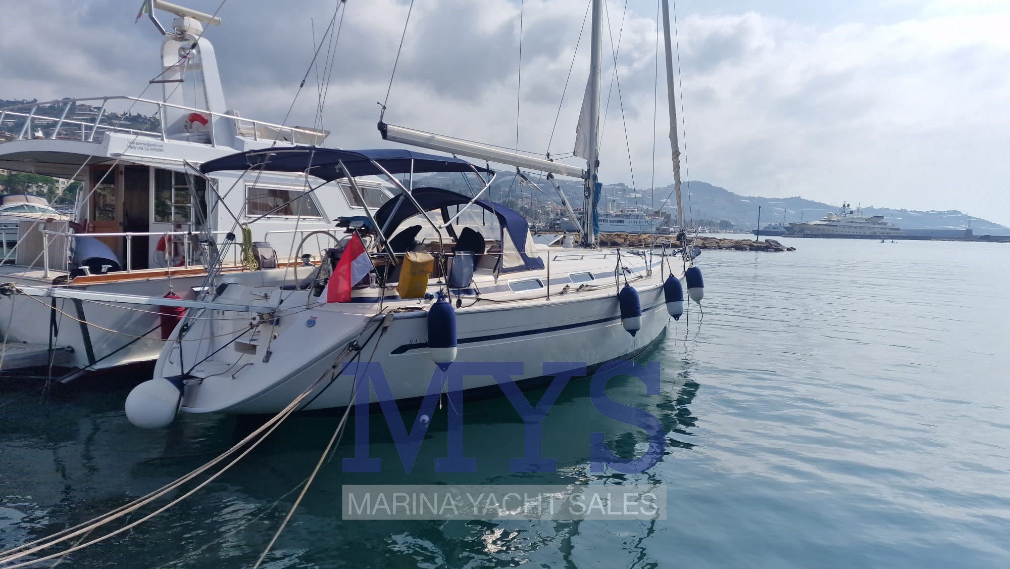 BAVARIA 40 C (3)