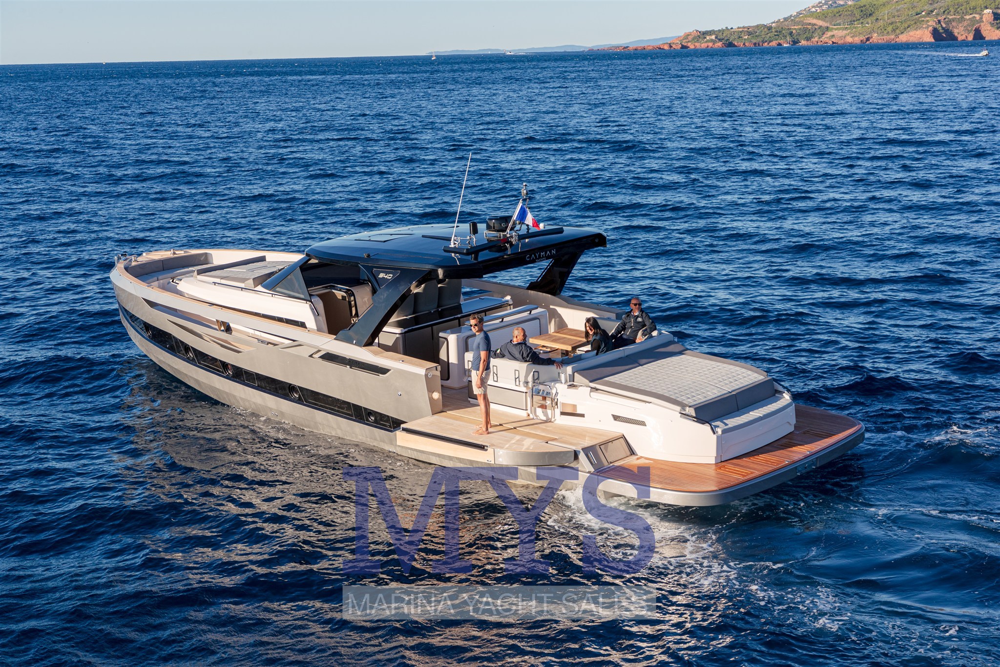 CAYMAN 540WA