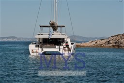 Dufour 48 Catamarans (39)