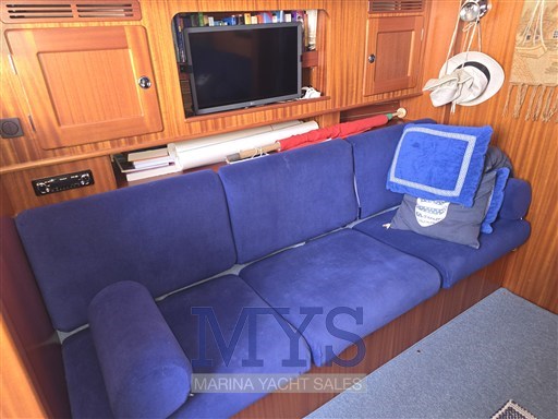 HALLBERG RASSY 48 (20)