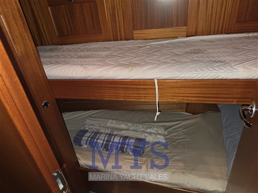 HALLBERG RASSY 48 (22)