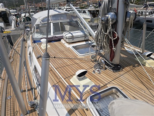 HALLBERG RASSY 48 (24)