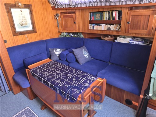 HALLBERG RASSY 48 (21)