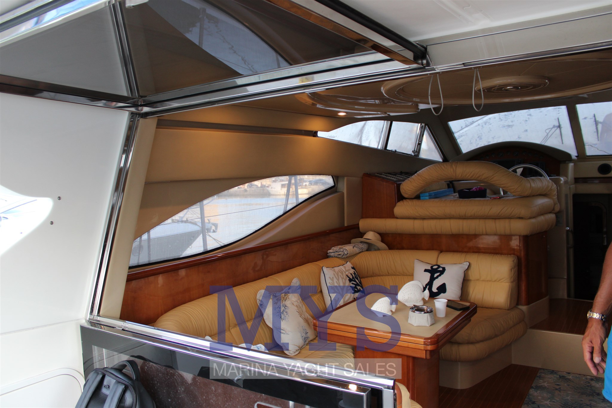 FERRETTI 430 (17)