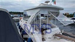 BAYLINER 305 2