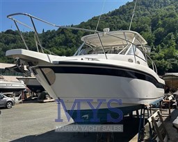 Boston Whaler 305 Conquest (10)