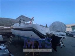 Boston Whaler 305 Conquest (1)