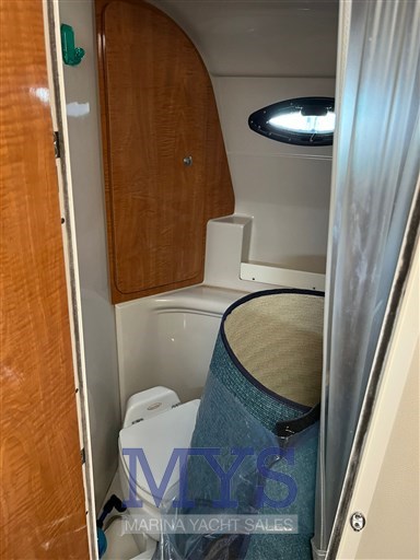 BAGNO Regal marine Commodore 2665 (7)