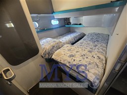 FERRETTI 40 ROADSTAR (41)