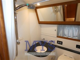CAYMAN 42 FLY (11)