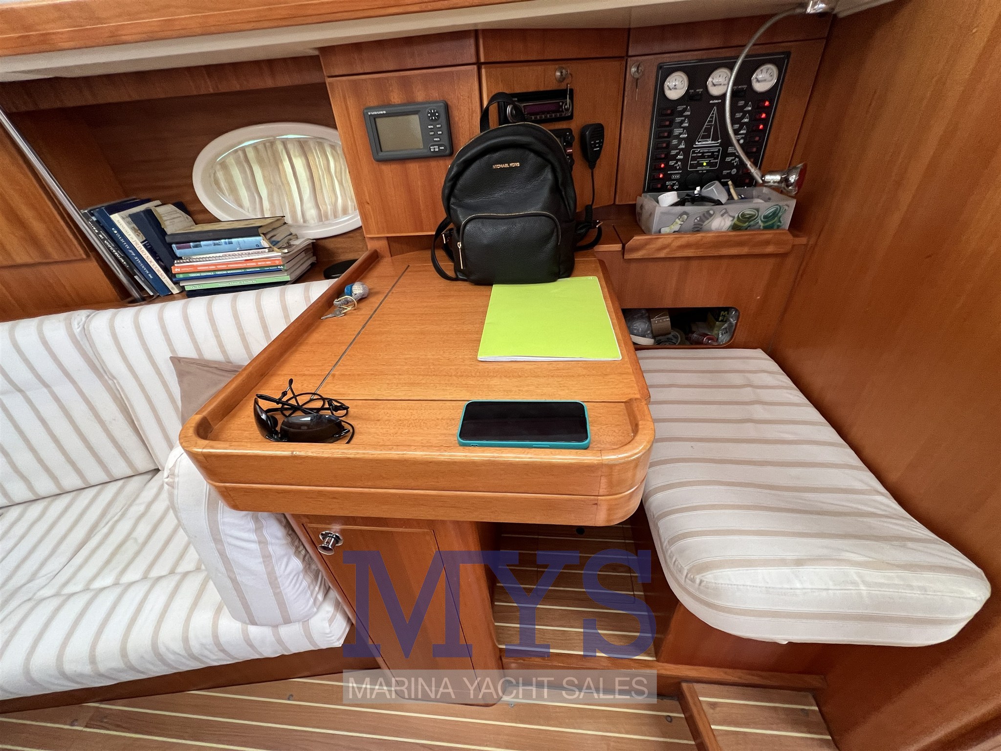 Elan 385 Impression 2005  (30)