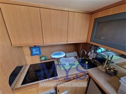 Sessa Marine C 42 HT