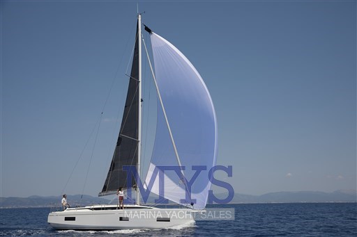 BAVARIA C38 (14)