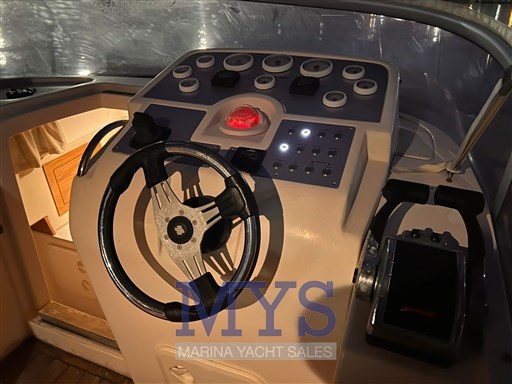 Manò marine 24 50 cabin (55)