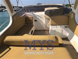 Manò marine 24 50 cabin (3)