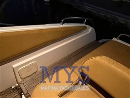 Manò marine 24 50 cabin (58)