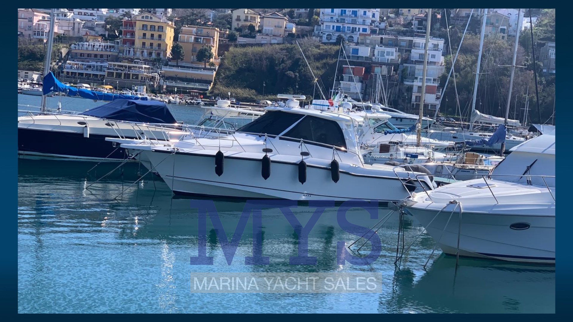 Boston Whaler 345 Conquest (7)
