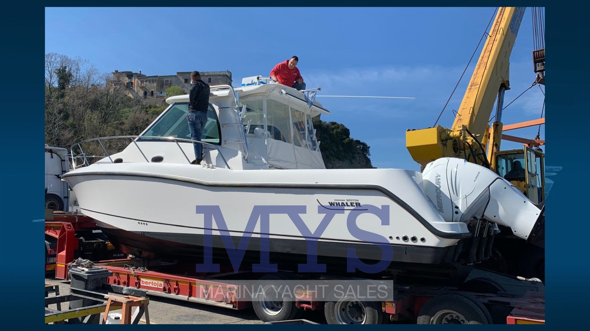 Boston Whaler 345 Conquest (15)