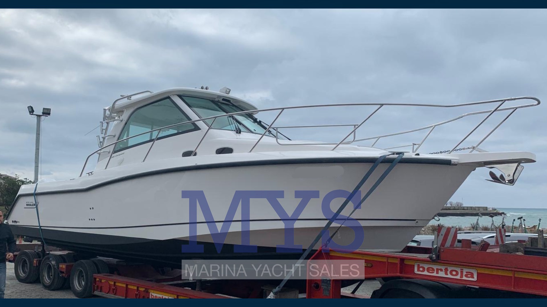 Boston Whaler 345 Conquest (17)