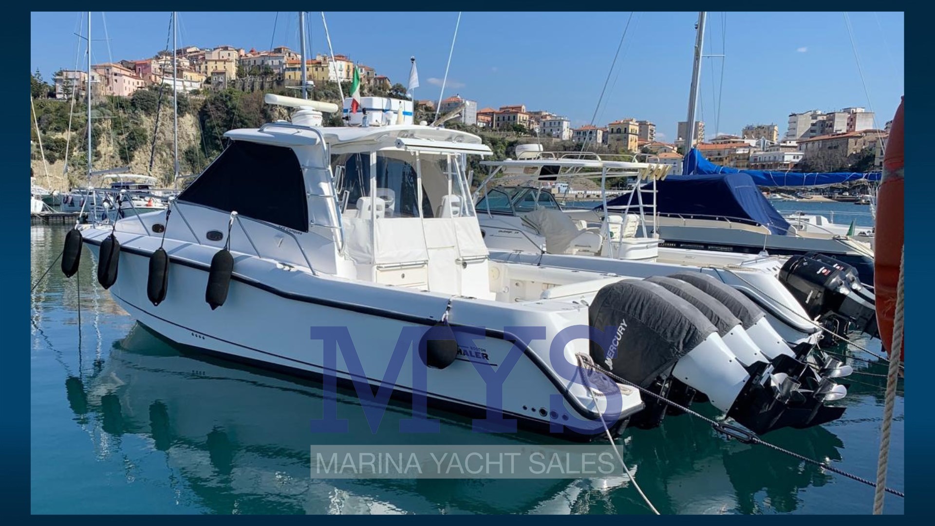 Boston Whaler 345 Conquest (3)