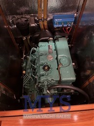 BAVARIA 42 CRUISER (2)