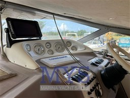 ZONA GUIDA Regal marine Commodore 2665 (12)