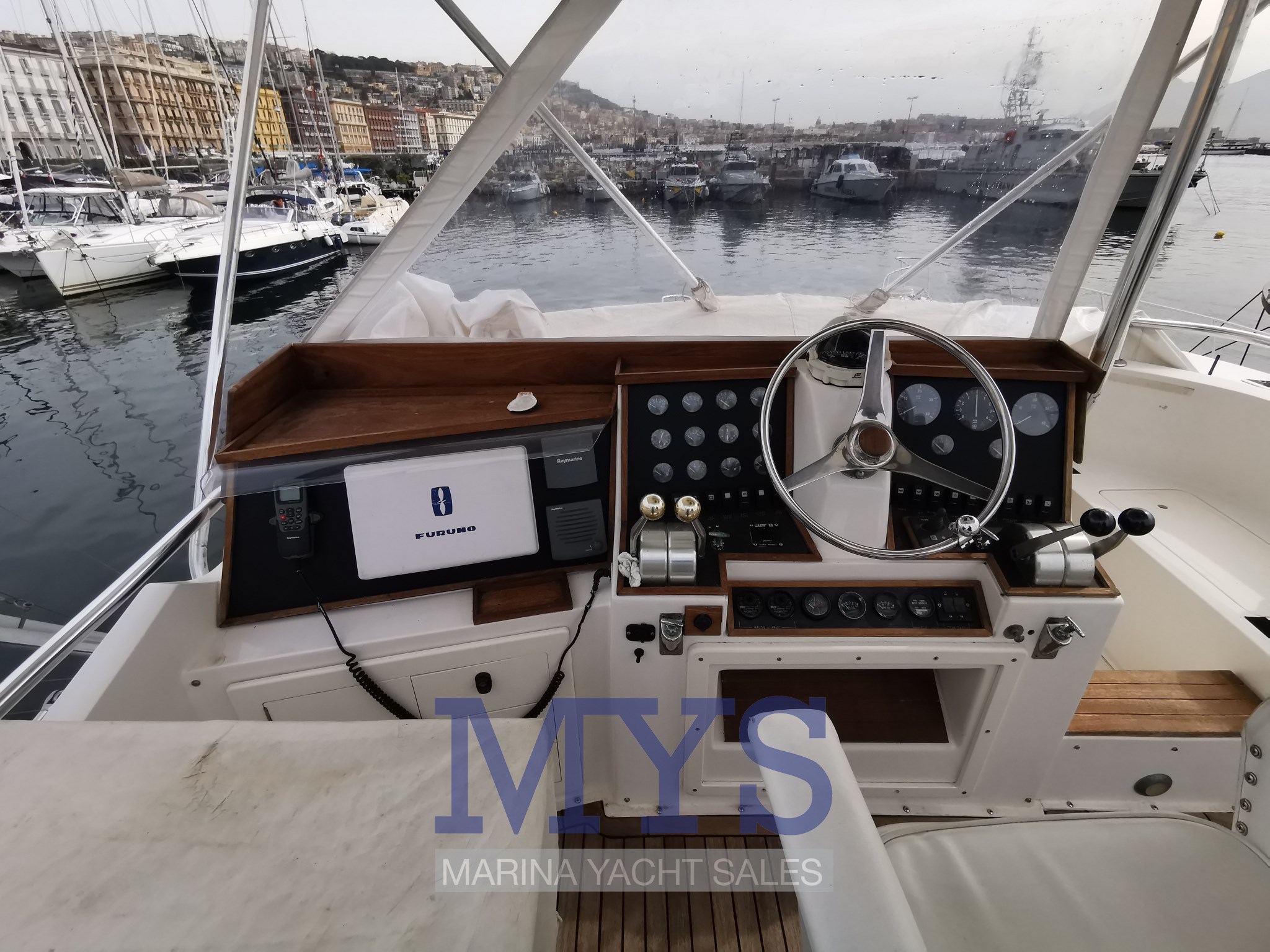 Blackfin 38 cockpit.jpg