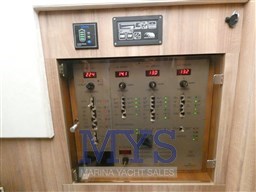 CRANCHI T43 TRAWLER (14)