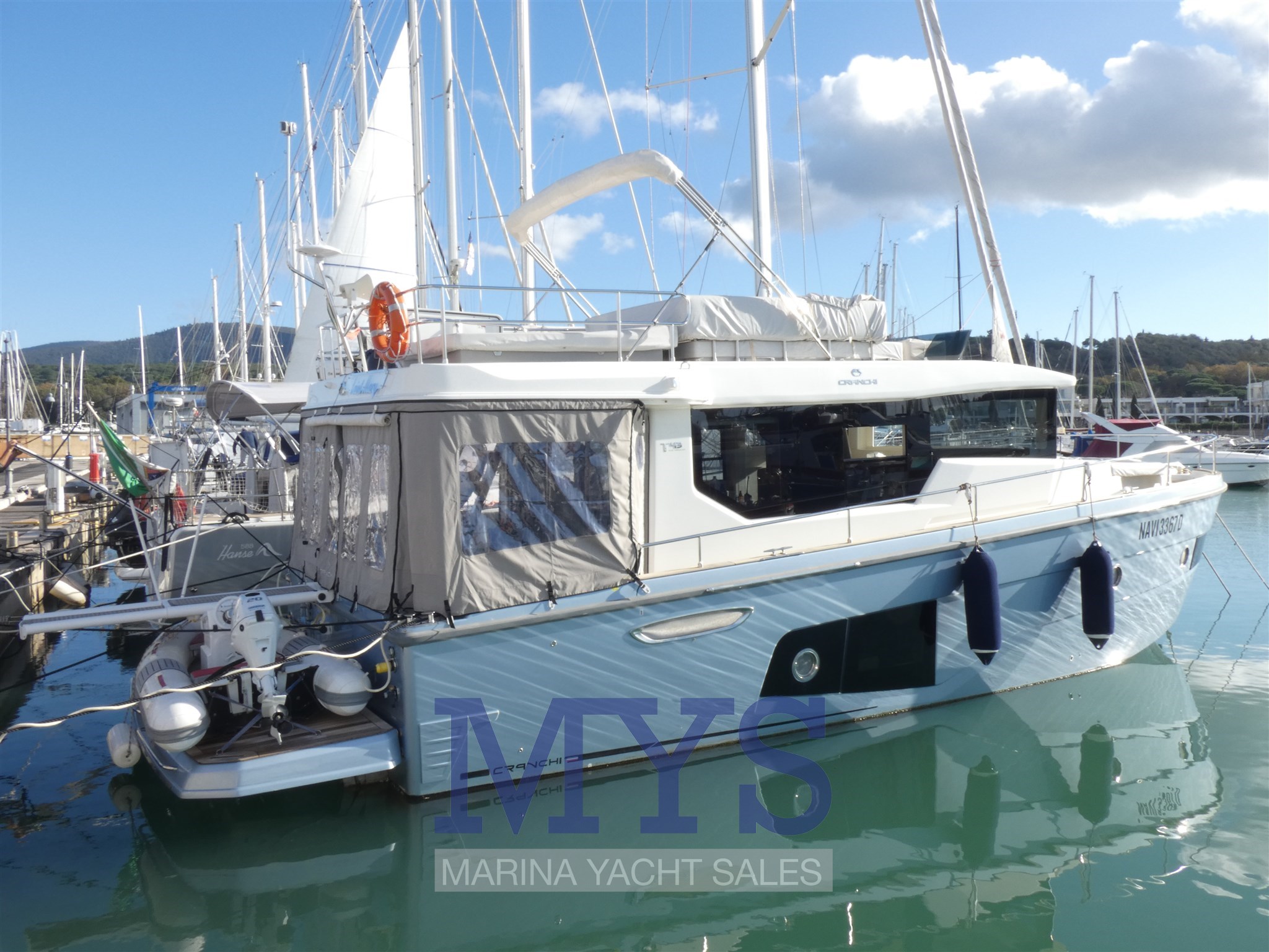 CRANCHI T43 TRAWLER (25)