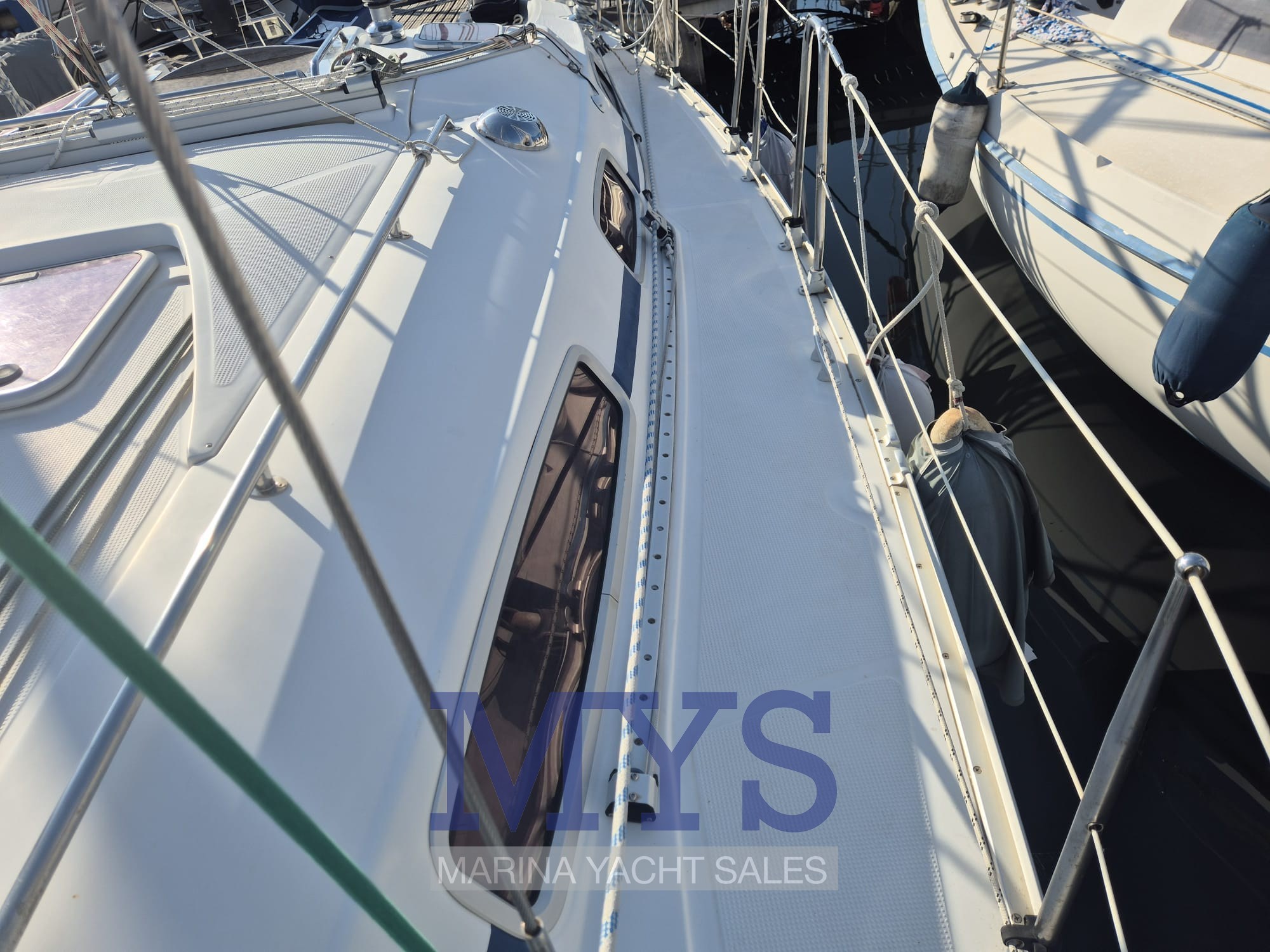 BAVARIA 34' CRUISER (64)