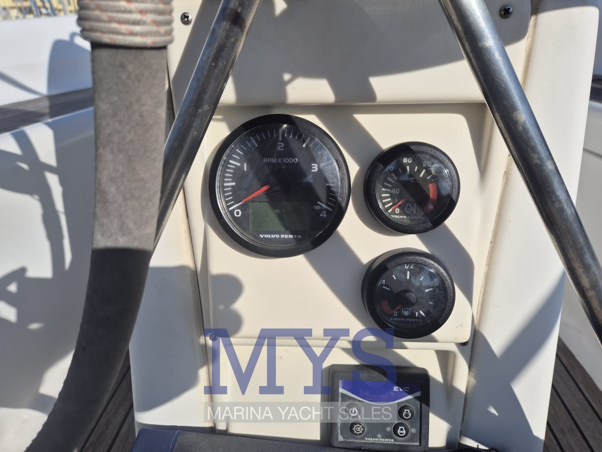 BAVARIA 34' CRUISER (72)