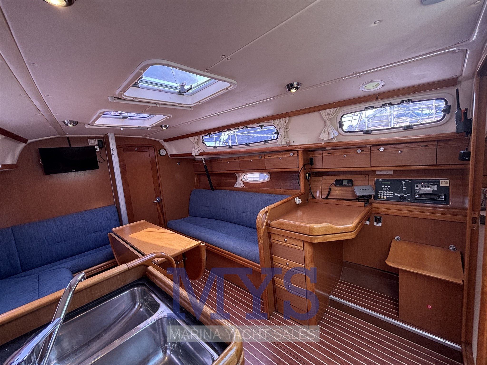BAVARIA 34' CRUISER (14)