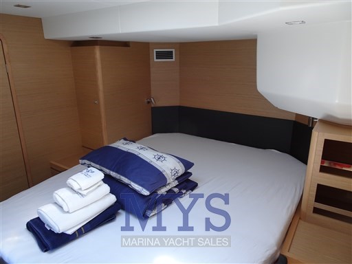 Dufour 48 Catamarans (19)